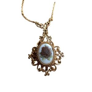 Vintage Florenza Victorian Revival Cameo Antiqued Gold Tone Necklace Jewelry